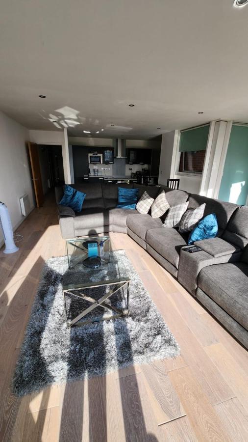 Luxury 2 Bed Apartment Excel Лондон Екстер'єр фото
